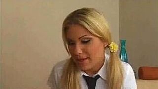 Cuming in sexy blond teen porn video